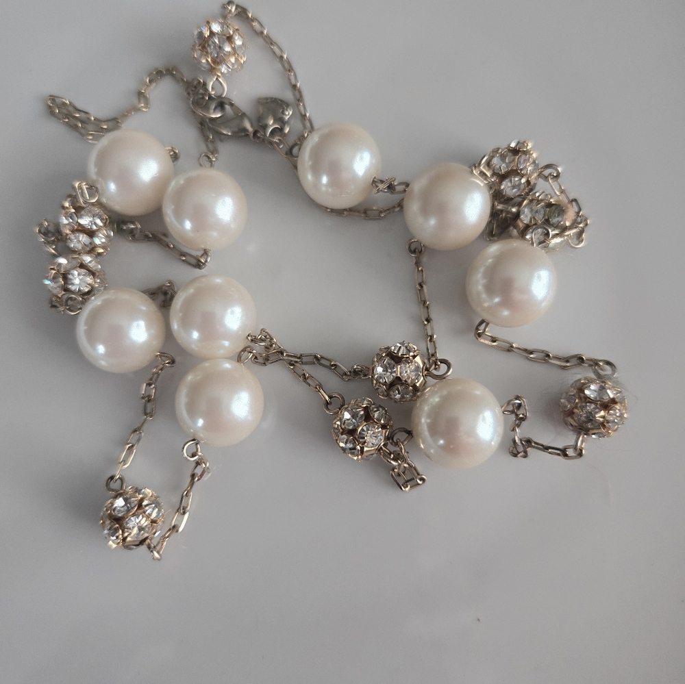 Vintage-Style Faux Pearl Rhinestone Station Necklace - Picture 7 of 7